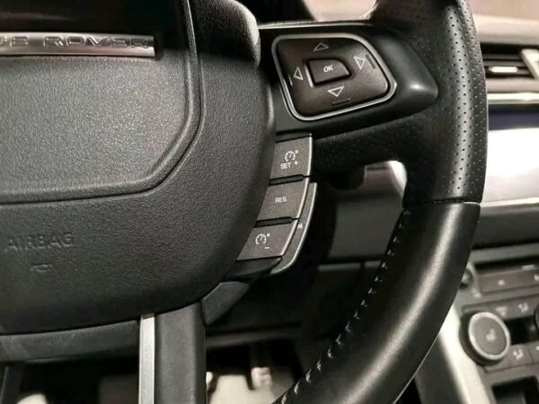 Range Rover Evoque – Image 10