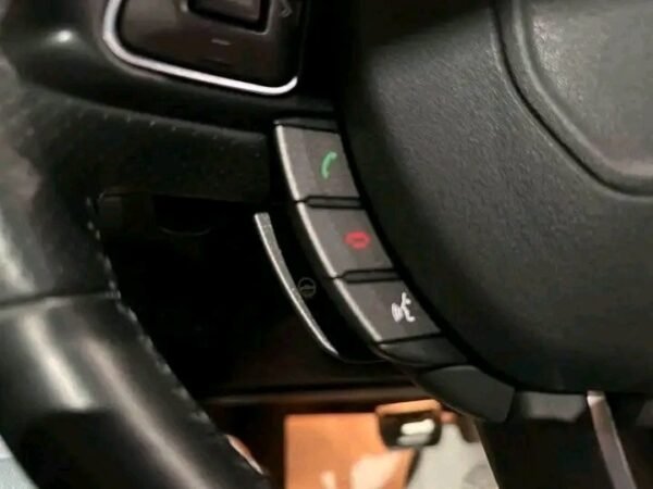 Range Rover Evoque – Image 13