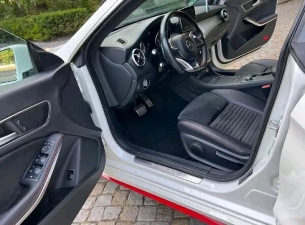 Mercedes-Benz CLA – Image 16