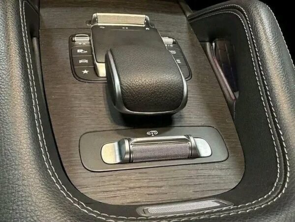 Mercedes-Benz GLE – Image 15