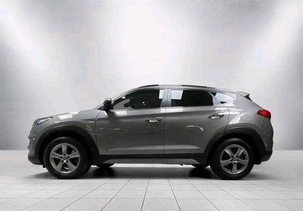 Hyundai Tucson - Image 13