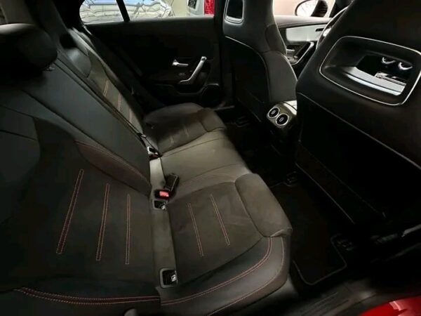 Mercedes-Benz CLA – Image 13