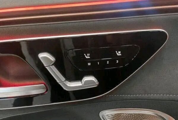 Mercedes-Benz EQE 43 4MATIC – Image 14