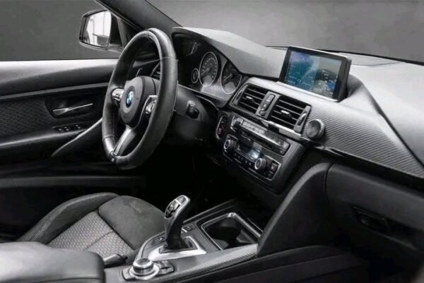 BMW 3 Series - Image 17