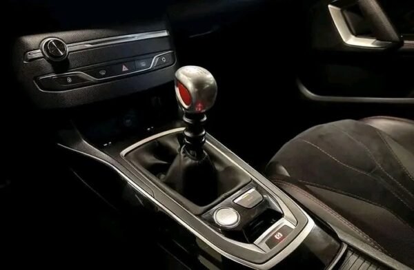 Peugeot 308 – Image 12