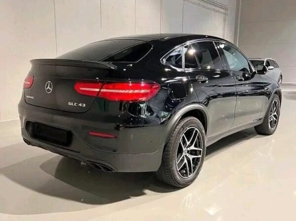 Mercedes-Benz GLC – Image 20