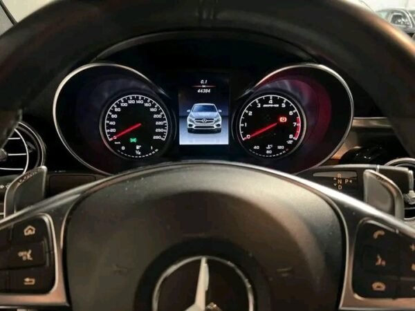 Mercedes-Benz GLC – Image 12