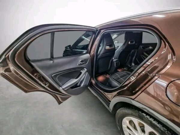 Mercedes-Benz GLA – Image 15