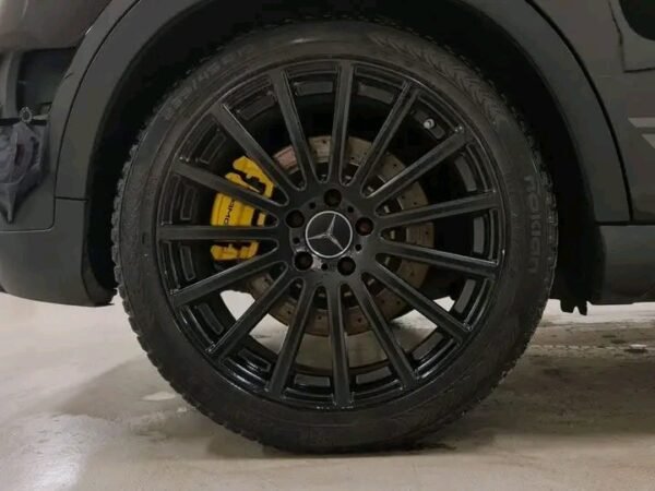 Mercedes-Benz GLA – Image 32