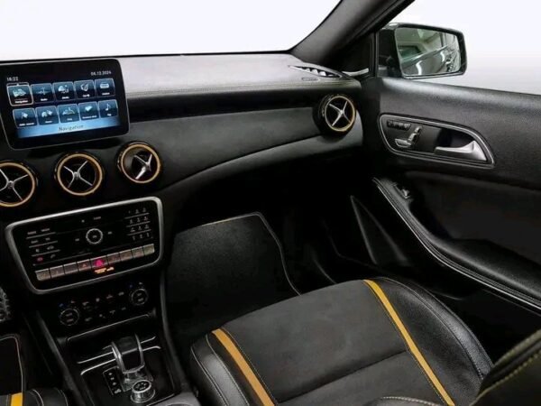 Mercedes-Benz GLA – Image 36