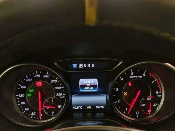Mercedes-Benz GLA – Image 13