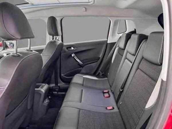 Peugeot 2008 – Image 2