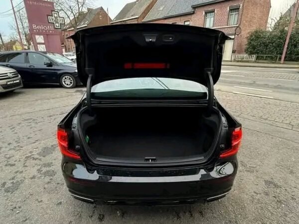 Volvo S60 – Image 2