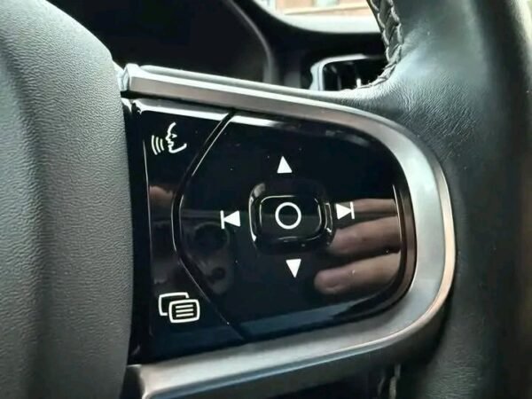 Volvo S60 – Image 12