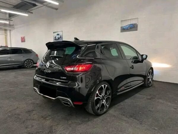 Renault Clio – Image 12