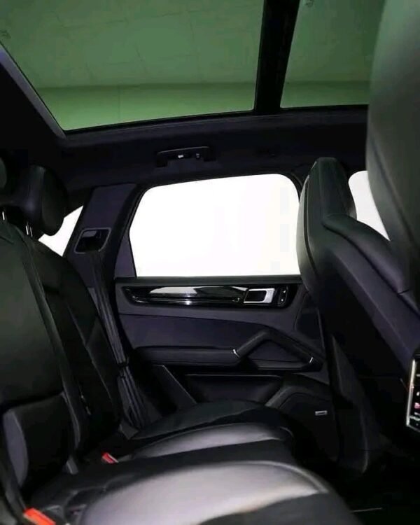 Porsche Cayenne – Image 6
