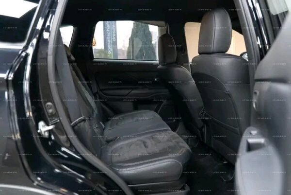 Mitsubishi Outlander – Image 18