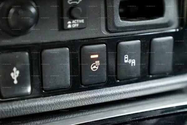 Mitsubishi Outlander – Image 11