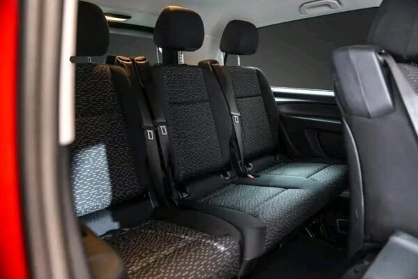 Mercedes-Benz Vito Tourer 8Seter - Image 19