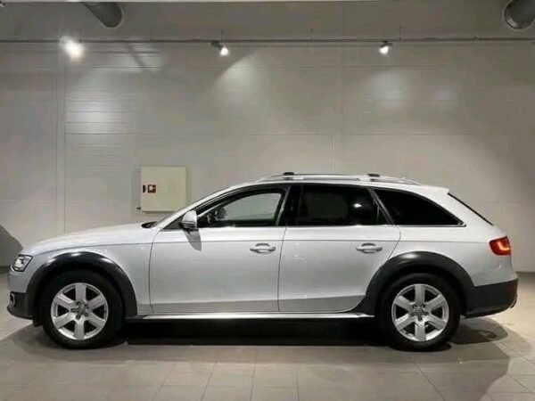 Audi A4 allroad QUATTRO – Image 24