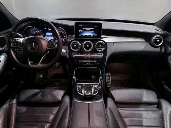 Mercedes-Benz C-Class - Image 9