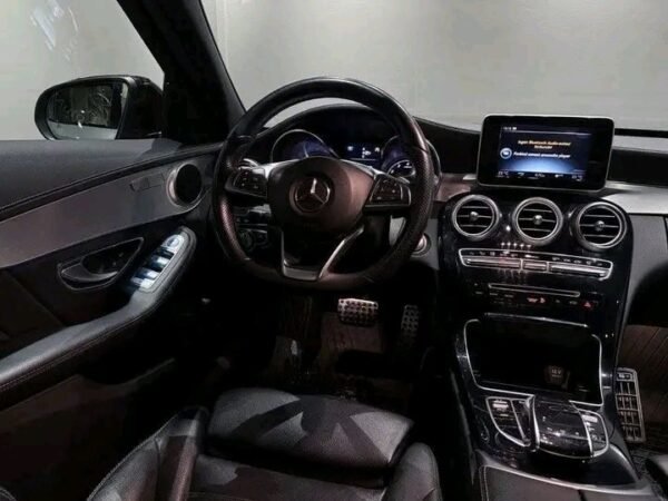 Mercedes-Benz C-Class - Image 11