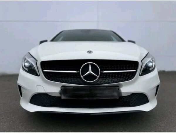 Mercedes-Benz – Image 9