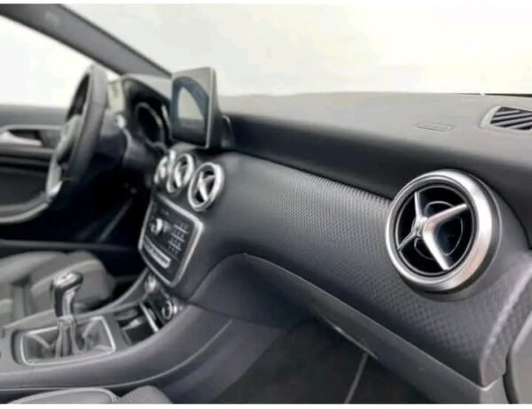Mercedes-Benz – Image 16