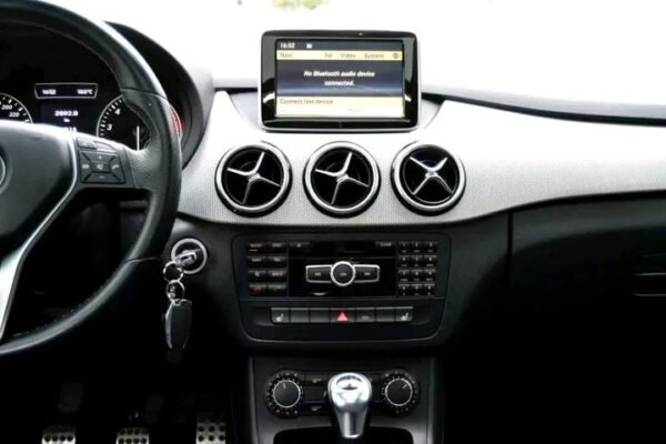 Mercedes-Benz B-Class – Image 20