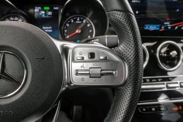 Mercedes-Benz GLC – Image 37