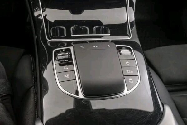 Mercedes-Benz GLC – Image 13