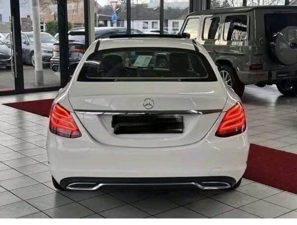 Mercedes-Benz – Image 8
