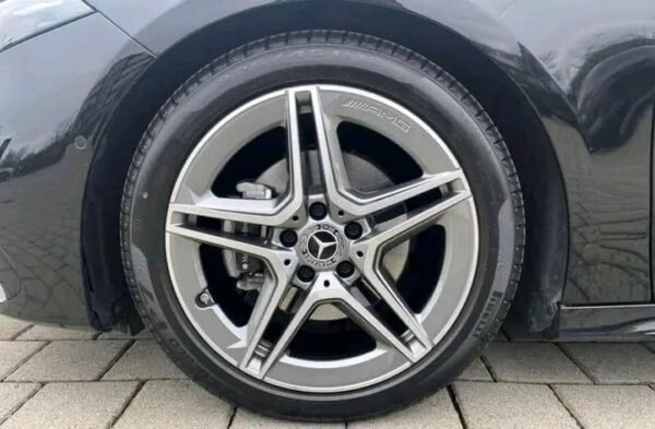 Mercedes-Benz – Image 4