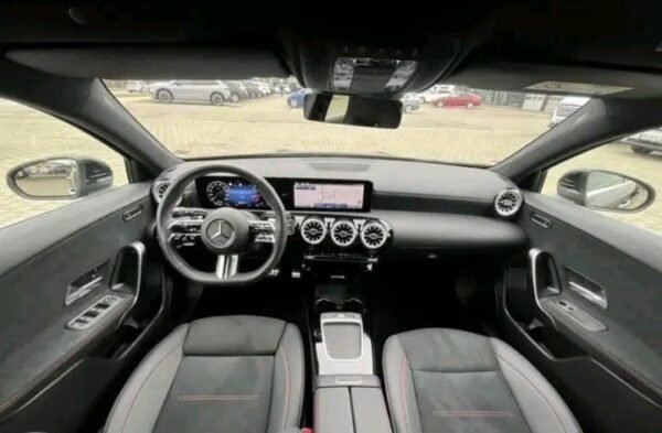 Mercedes-Benz – Image 12