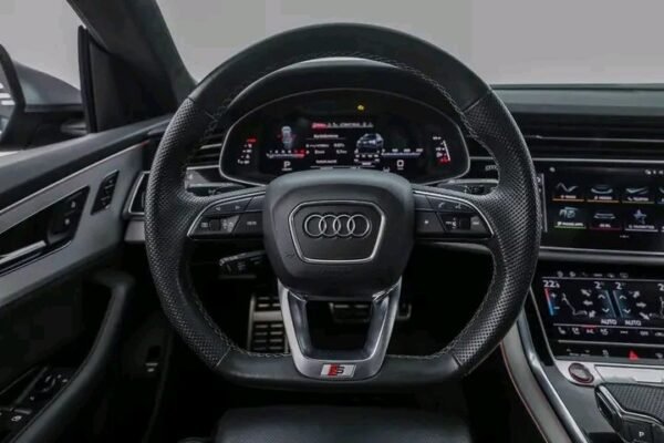 Audi SQ8 – Image 21