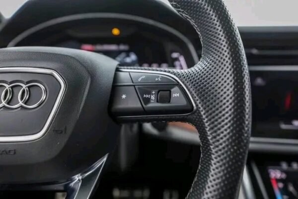 Audi SQ8 – Image 13