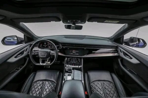 Audi SQ8 – Image 30