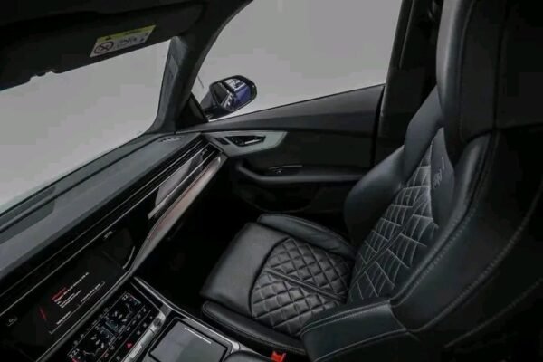 Audi SQ8 – Image 25