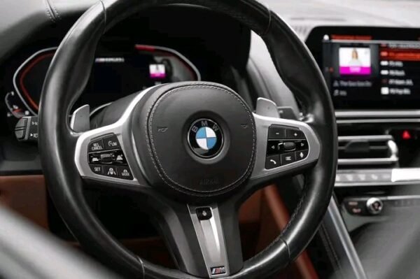 BMW 8-series – Image 2