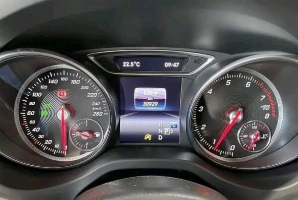 Mercedes-Benz GLA – Image 9