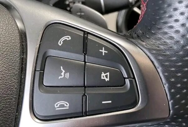 Mercedes-Benz GLA – Image 12