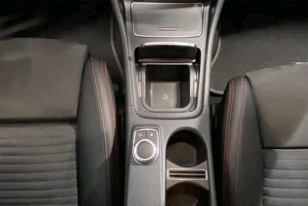 Mercedes-Benz GLA – Image 8