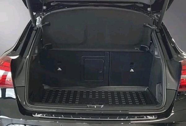 Mercedes-Benz GLA – Image 16