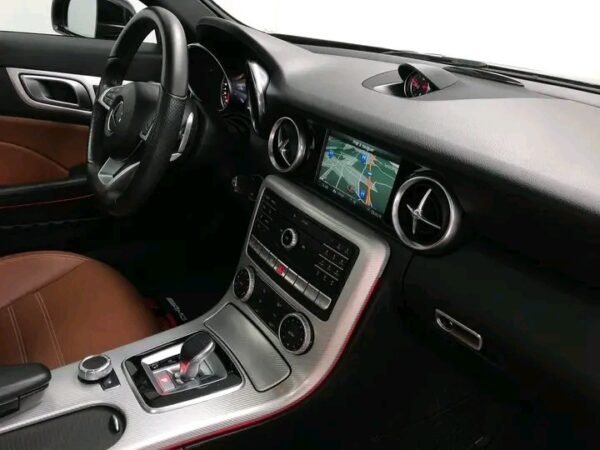 MERCEDES-BENZ SLC – Image 15