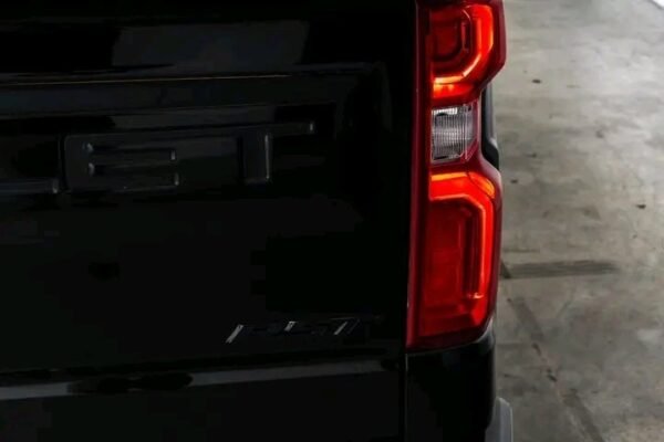 Chevrolet Silverado Duramax – Image 2