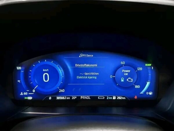Ford Kuga Plug-in Hybrid – Image 23