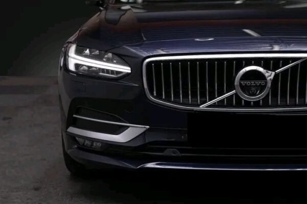 Volvo S90 – Image 8