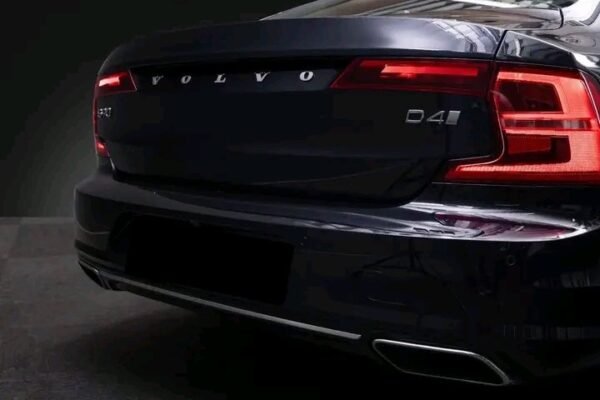 Volvo S90 – Image 10