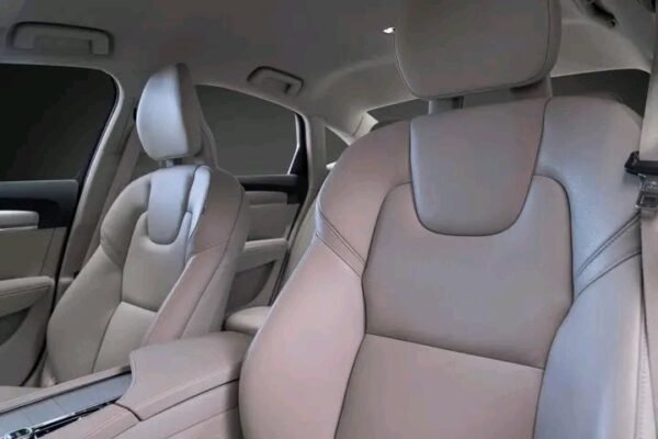 Volvo S90 – Image 7
