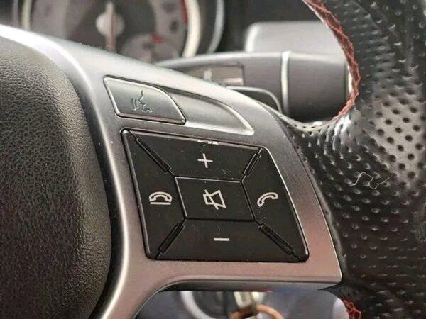 Mercedes-Benz CLA – Image 22
